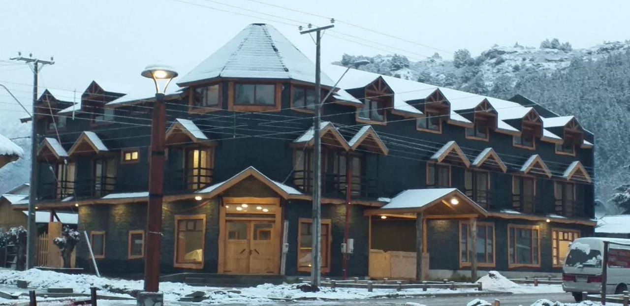 Apart Hotel Y Cabanas Valle Exploradores بويرتو ترانكويلو المظهر الخارجي الصورة